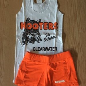 NEW Hooters uniform. Tank and shorts. Size small on both. No lowballing please.